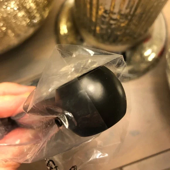 Pottery Barn Curtain Rod & Wall Bracket Antique Bronze Rod 0.75”D length 44”-68” - Picture 6 of 9